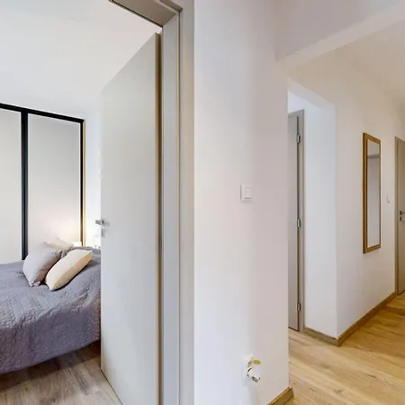 Apartmán Flexihome Sk - Tolsteho 1 - Nice&renovated